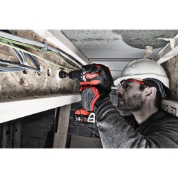 Wiertarko-wkrętarka udarowa 18V 60Nm 1x4.0Ah 1x2.0Ah M18 CBLPD-422C + LATARKA M18 TLED-0 MILWAUKEE 4933472116